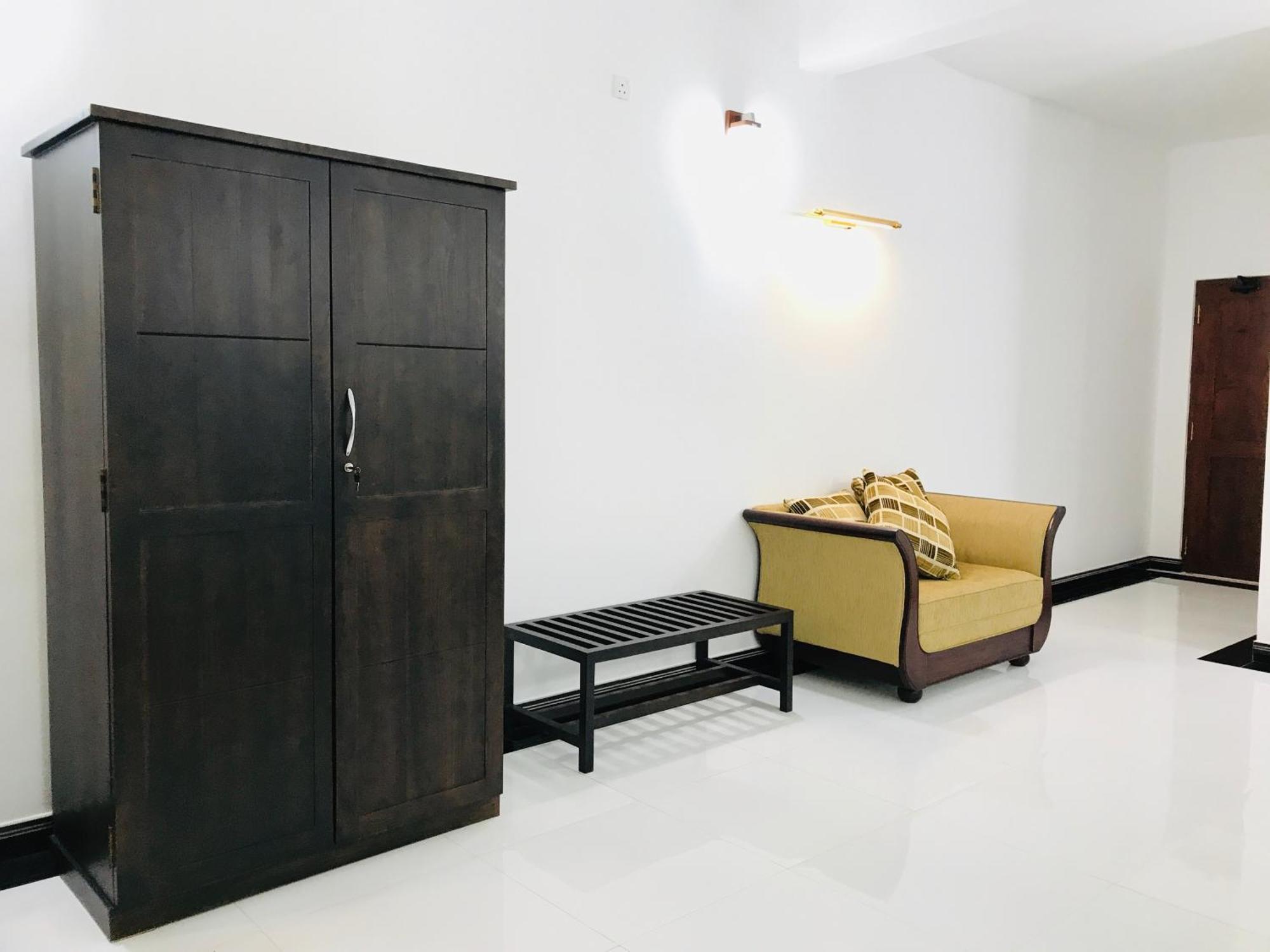 Siluni'S Villa Anuradhapura Habitación foto