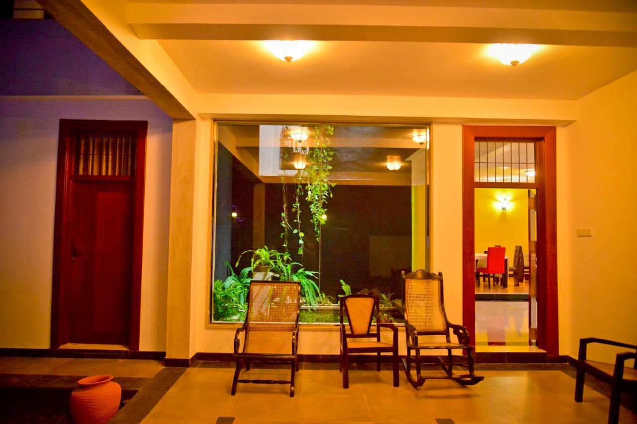 Siluni'S Villa Anuradhapura Exterior foto