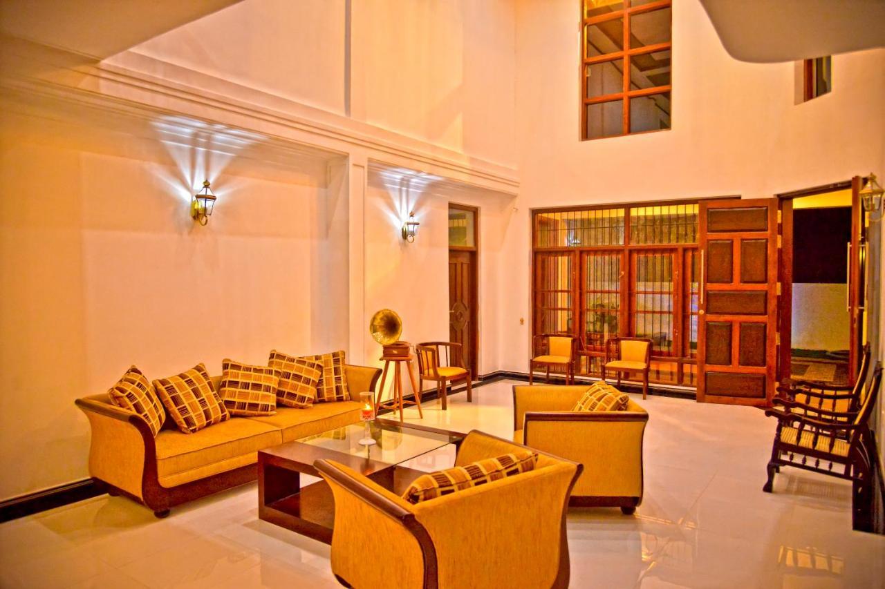 Siluni'S Villa Anuradhapura Exterior foto